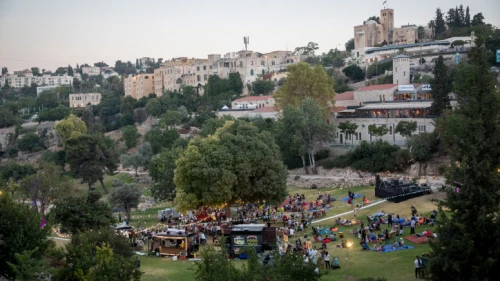 A food-truck festival in the Ben Hinom Valley in Jerusalem on July 17, 2018. Photo by Yonatan Sindel/Flash90.