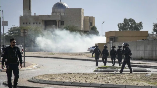Police raid the Bedouin town of Tarabin al-Sana, in southern Israel, Dec. 28, 2025. Photo by Dudu Greenspan/Flash90.