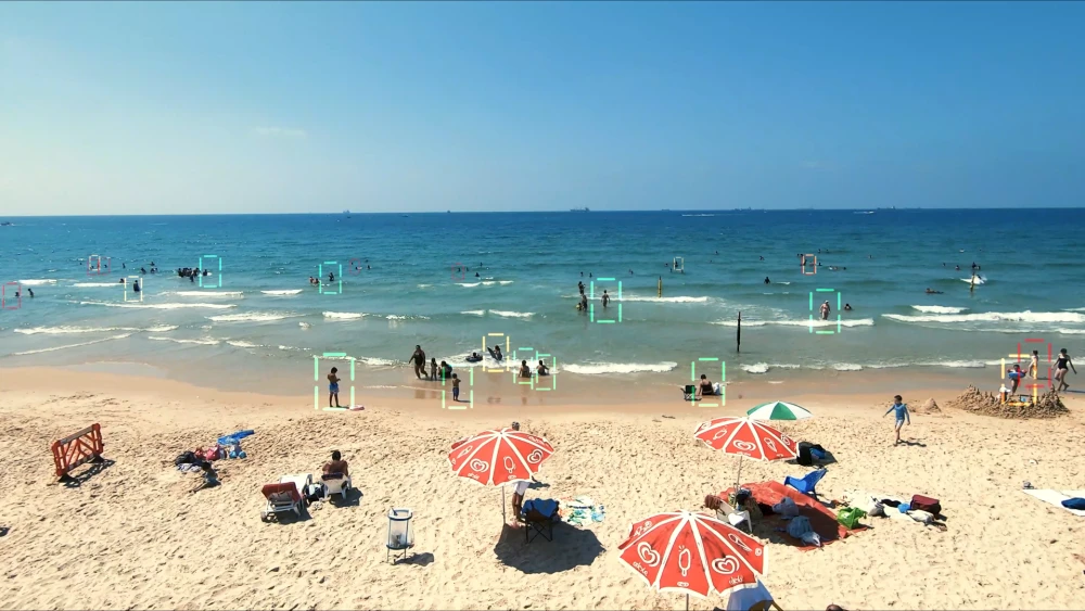 Instead of relying on binoculars, the cameras zoom in for an enhanced view of swimmers and beach-goers. Credit: Sightbit.