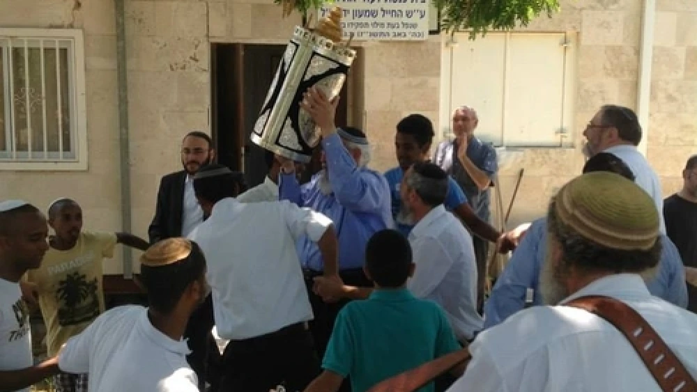 Click photo to download. Caption: The Aug. 8 Torah dedication in Sderot. Credit: Provided photo.