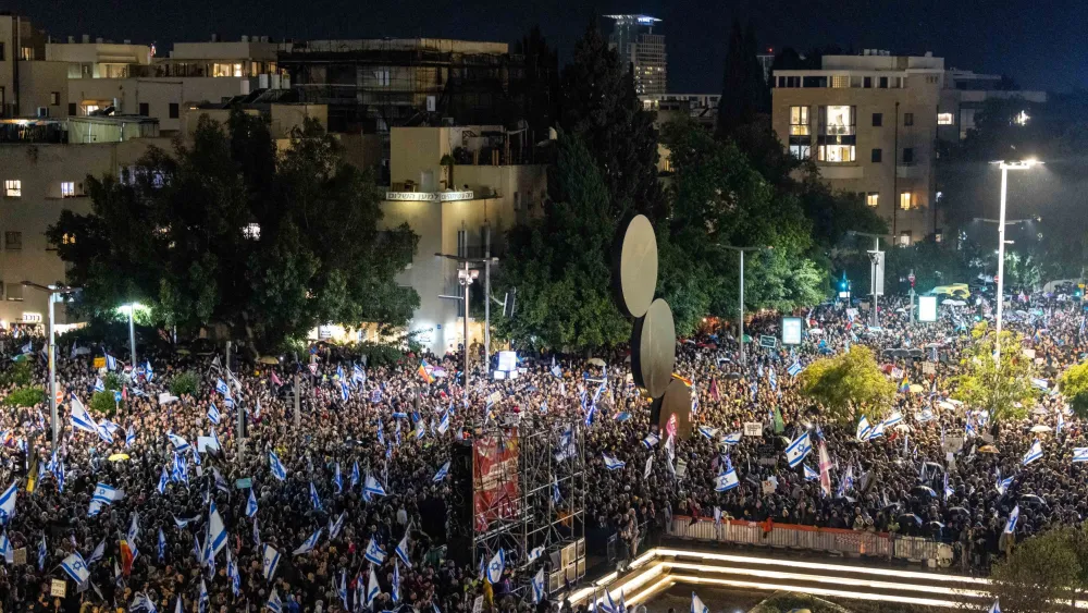 Thousands of Israelis protest against proposed changes to the legal system at Habima Square in Tel Aviv, Jan. 14, 2023. Photo: Yonatan Sindel/Flash90