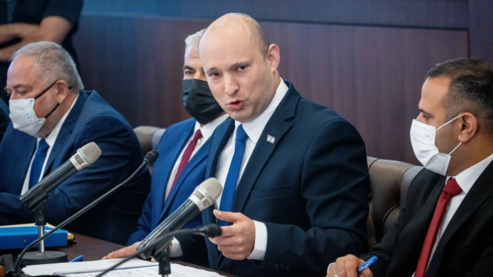 Israeli Prime Minister Naftali Bennett leads a cabinet meeting at the Prime Minister's Office in Jerusalem on July 4, 2021. Photo by Yonatan Sindel/Flash90.