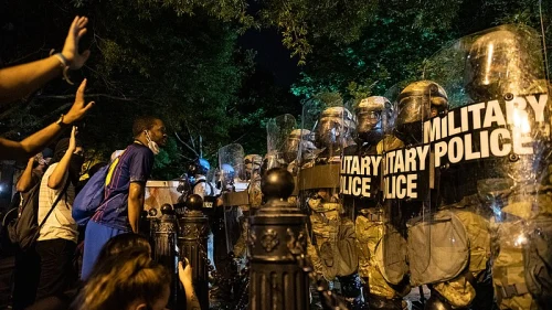 A George Floyd protest in Washington, D.C., May 30, 2020. Photo: Rosa Pineda via Wikimedia Commons.