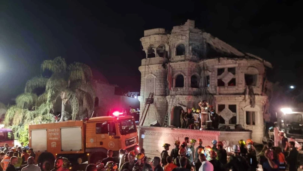 An Iranian missile struck a residential building in Tamra, the Lower Galilee, June 15, 2025. Credit: Israel Fire and Rescue Service.