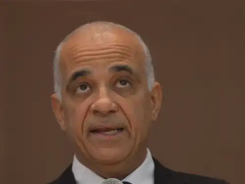 Jesse Souza speaks in Brasilia, Brazil on April 9, 2015. Credit: Fabio Rodrigues Pozzebom/Agência Brasil via Wikimedia Commons.