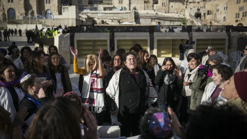 A Women of the Wall prayer service at the Western Wall in Jerusalem Dec. 1, 2016. Credit: Hadas Parush/Flash90.