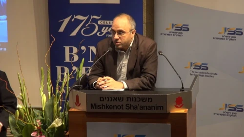 Jonathan Spyer speaking at a Jerusalem Institute for Strategic Studies lecture in March 2019. Source: Screenshot.