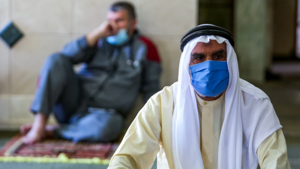 Palestinians attend Friday prayers at Al-Abrar mosque in Rafah, in the southern Gaza Strip, on May 29, 2020. Photo by Abed Rahim Khatib/Flash90.