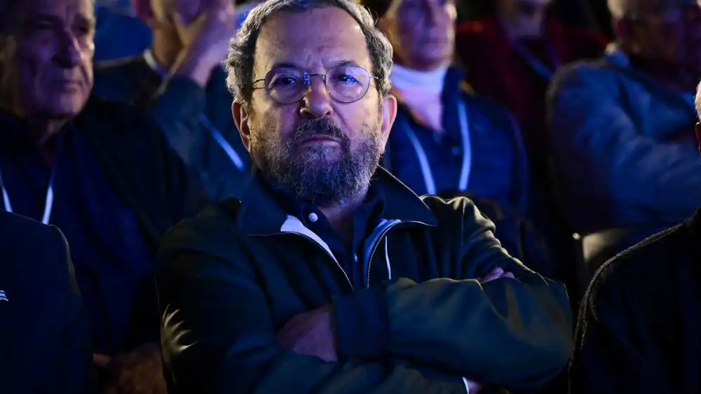 El ex primer ministro Ehud Barak asiste a una conferencia celebrada por el Movimiento para un Gobierno de Calidad, Tel Aviv, el 28 de enero de 2026. Foto de Avshalom Sassoni/Flash90.