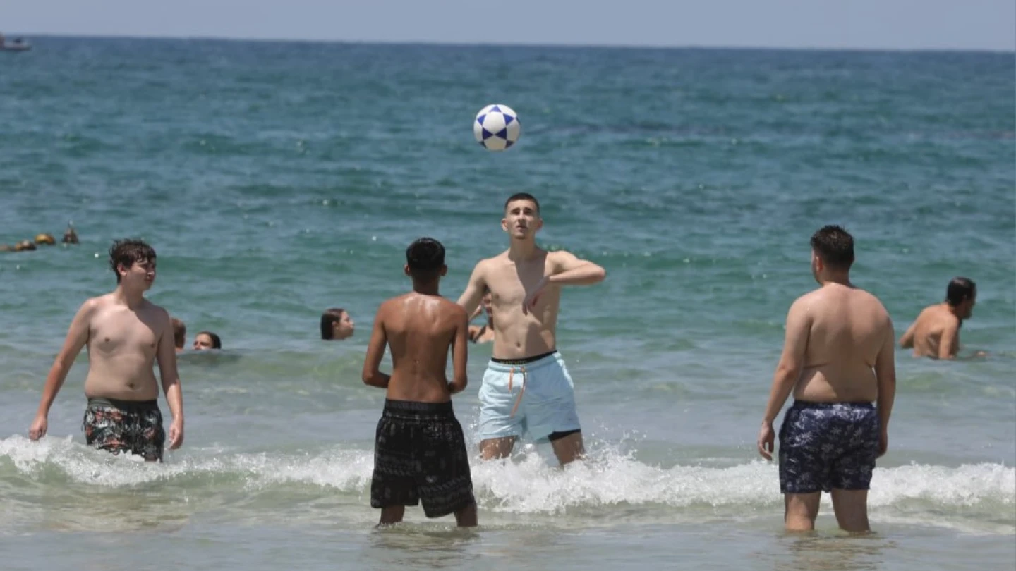 Extreme heat to sweep Israel, peak Wednesday