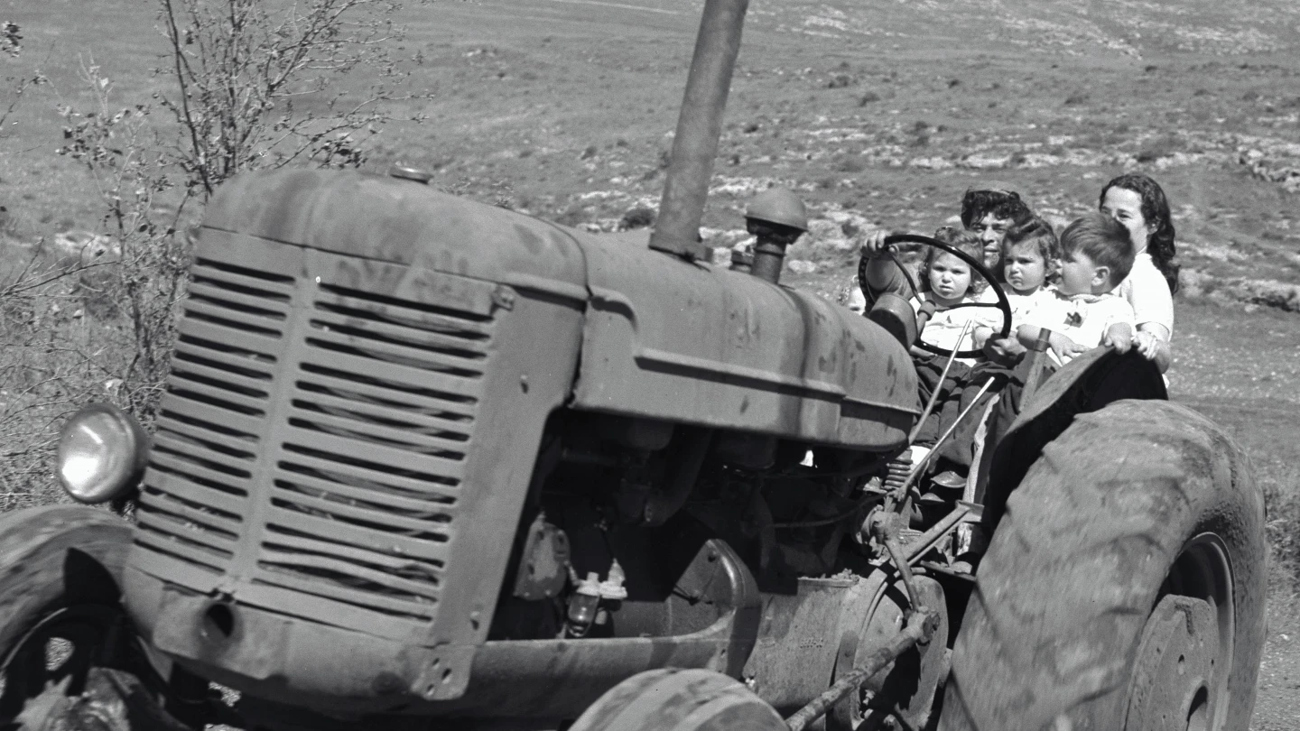 Israeli summers of yore, when the outdoors was the adventure