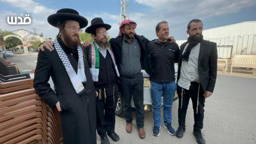 Members of the Neturei Karta sect in Jenin. Source: Al-Quds.