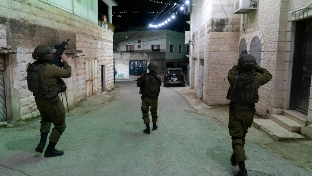 Israeli soldiers operate in Judea and Samaria. Credit: IDF.