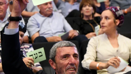 Rafi Peretz, Israel's education minister and leader of the Jewish Home Party, votes on the list of candidates for the upcoming elections at a gathering of the party in Ramat Gan, June 19, 2019. Photo by Yehuda Haim/Flash90.