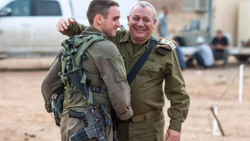 Master Sgt. (res.) Gal Meir Eizenkot and his father, former IDF chief of staff Gadi Eizenkot. Credit: Israel Defense Forces.