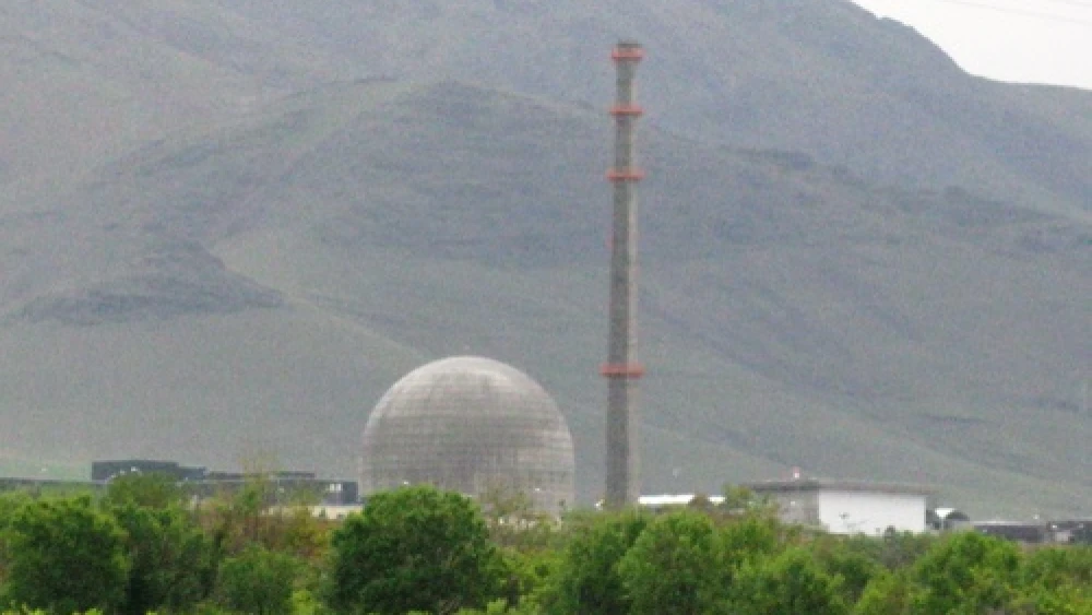 The IR40 Heavy Water reactor facility, near Arak, Iran. Credit: Nanking2010.