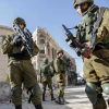 Israeli soldiers patrol the Old City of Hebron in the West Bank, on January 14, 2018. Photo by Wisam Hashlamoun/Flash90.