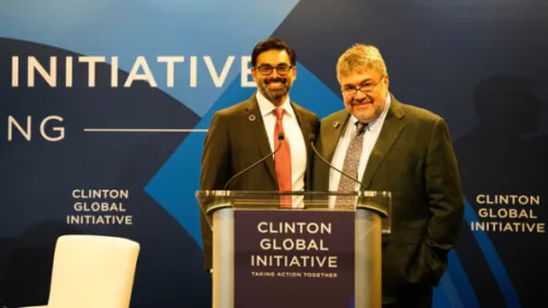 Jon Medved, founder & CEO of OurCrowd (R), and Anil Soni, CEO of the WHO Foundation (L) announce the launch of the Global Health Equity Fund this week at the Clinton Global Initiative. Credit: Courtesy of OurCrowd.