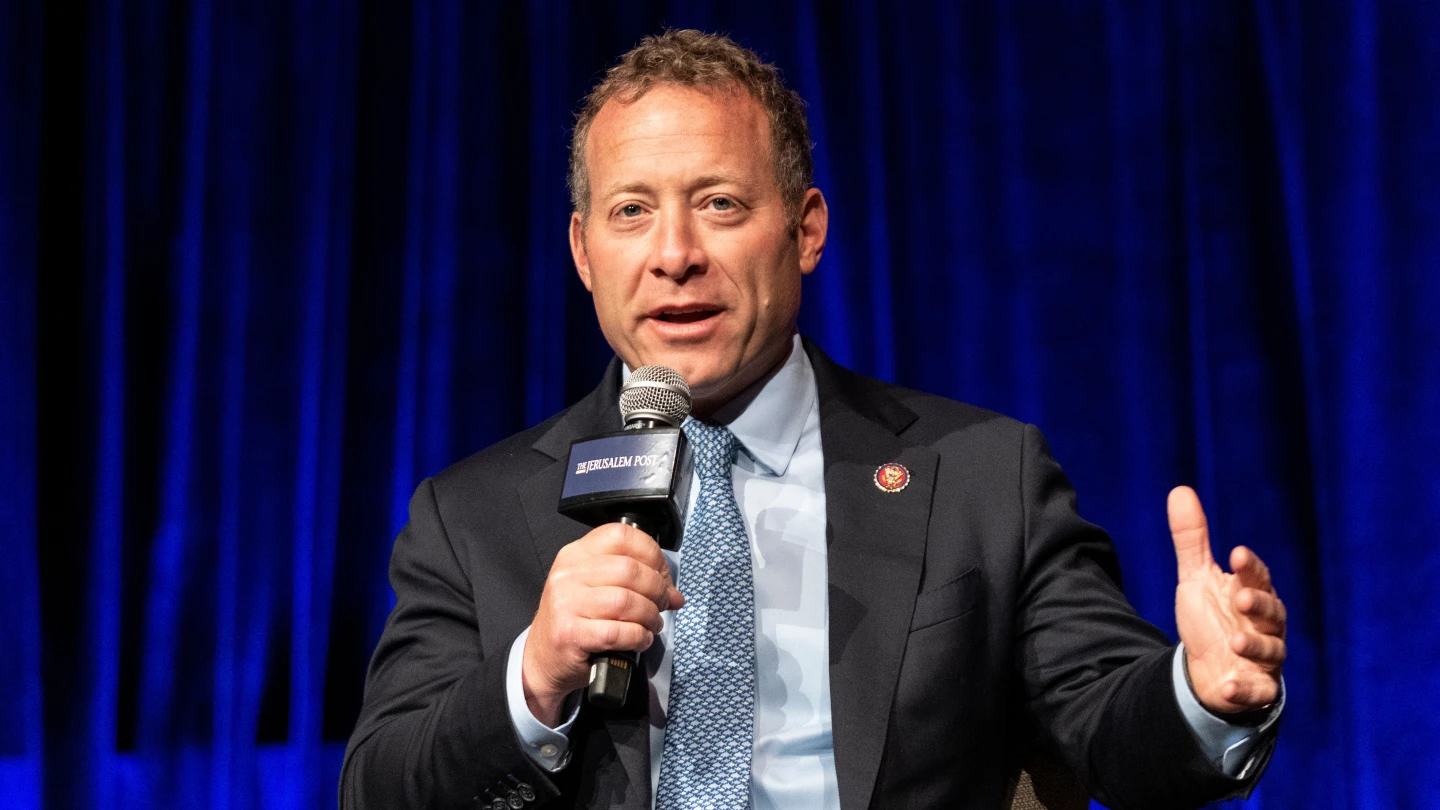 Gottheimer calls out 'Squad' member for confusing him with other Jewish Dem named Josh