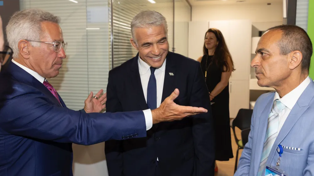 Do Roni Ceo Philanthropist Sylvan Adams inaugurates world’s largest emergency room ...