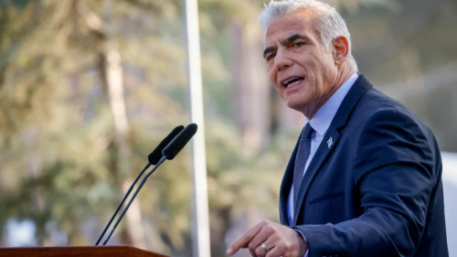 Israeli Prime Minister Yair Lapid at a memorial service marking 27 years since the assassination of Prime Minsiter Yitzhak Rabin, at Mount Herzl in Jerusalem. Nov. 6, 2022. Photo by Olivier Fitoussi/Flash90.