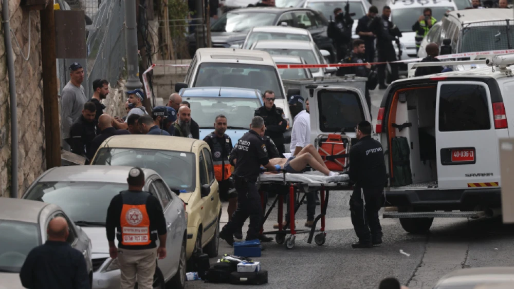 The aftermath of a terrorist attack outside the Old City of Jerusalem, Jan. 28, 2023. Credit: Yonatan Sindel/Flash90.