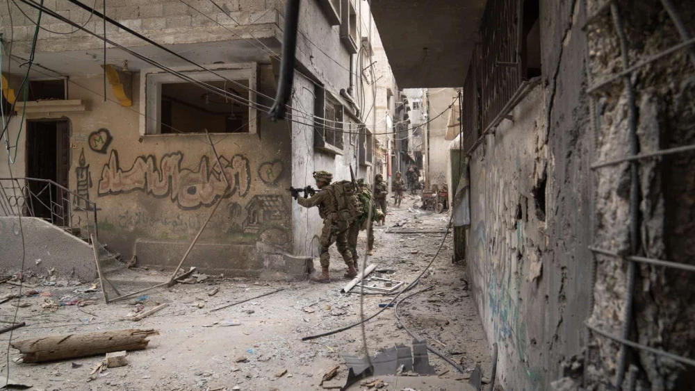 Israeli troops operating in the Hamas-ruled Gaza Strip, Nov. 20, 2023. Credit: IDF.