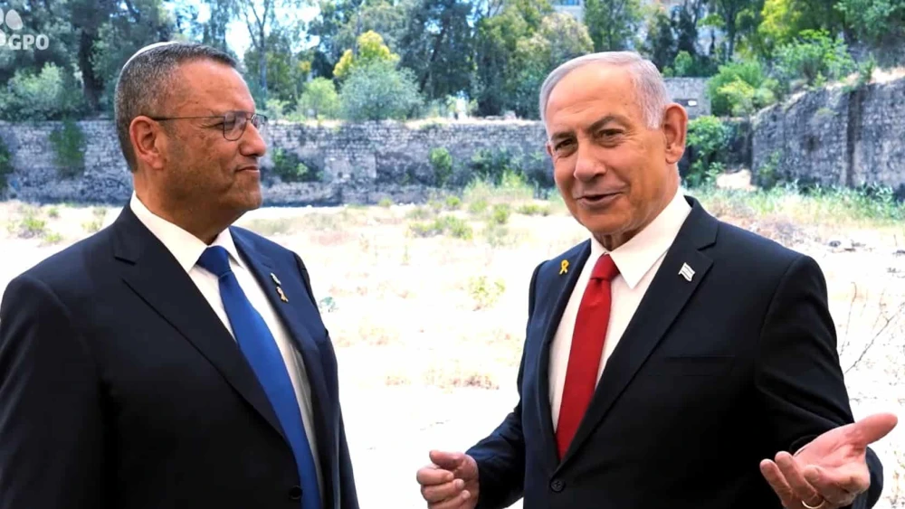 Prime Minister Benjamin Netanyahu and Jerusalem Mayor Moshe Lion at the Mamila Pool in the capital, May 26, 2025. Credit: Screenshot from video by Itai Beit On/GPO.