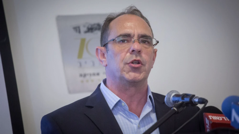 Palestinian Media Watch Legal Department head Maurice Hirsch at a press conference organized by the “Choosing Life Forum,” a nonprofit organization of bereaved families, in Tel Aviv on the topic of the death penalty for terrorists, July 3, 2018. Photo by Miriam Alster/Flash90.