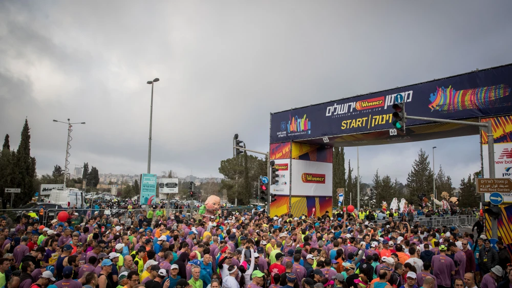Thousands of runners take part in the 2018 Jerusalem Marathon on March 9, 2018. Credit: Yonatan Sindel/Flash90.