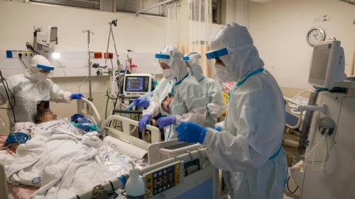 Staff at the Shaare Zedek Medical Center in Jerusalem work in the hospital's COVID-19 ward on Sept. 23, 2020. Photo by Nati Shohat/Flash90.