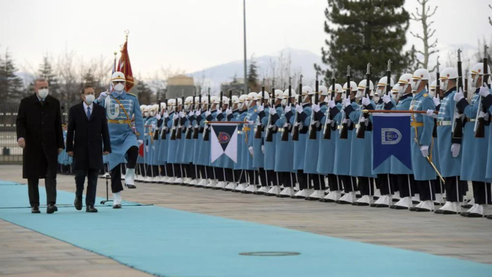 Israeli President Isaac Herzog and Turkish President Recep Tayyip Erdoğan meet in Turkey on March 9, 2022. Source: Isaac Herzog/Twitter.