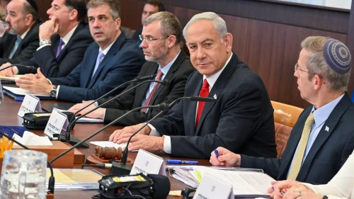 Prime Minister Benjamin Netanyahu convenes the weekly Cabinet meeting in Jerusalem, April 2, 2023. Photo by Kobi Gideon/GPO.