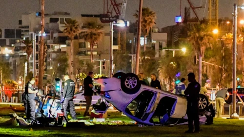 Israeli security forces at the scene of a deadly terrorist attack in Tel Aviv on April 7, 2023. Photo by Avshalom Sassoni/Flash90.