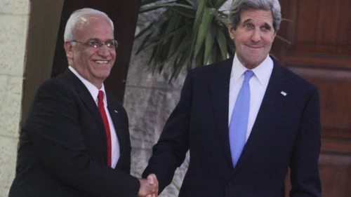 Kerry, Erekat