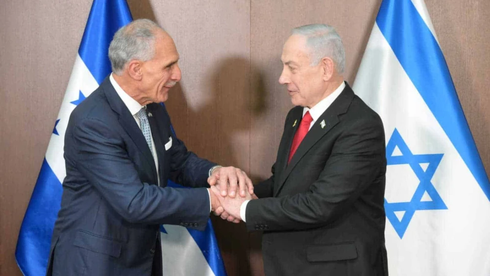 Honduras President-elect Nasry Asfura meets Israeli Prime Minister Benjamin Netanyahu at the Prime Minister’s Office in Jerusalem, Jan. 18, 2026. Photo by Amos Ben-Gershom/GPO.