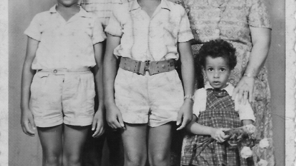 From left to right: Leon (Aryeh), Moshe, Eli and their mother, Leah, with her daughter (the author’s mother), Ruth. Credit: Courtesy.