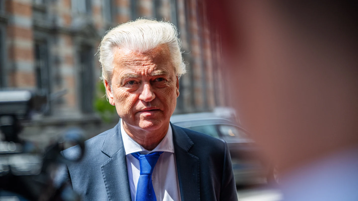 Geert Wilders visits family of IDF soldier killed in Samaria terror shooting