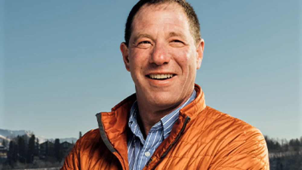 Independent Al Gross, a Jewish candidate for U.S. senator in Alaska in the 2020 U.S. elections. Source: Twitter.