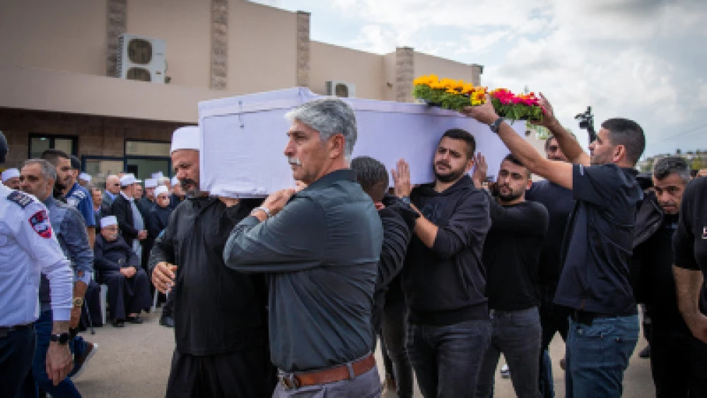 Mourners participate in the funeral procession of Israeli teenager Tiran Fero in Daliyat al-Karmel, near Haifa, Nov. 24, 2022. Photo by Shir Torem/Flash90.