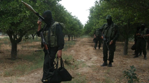 Hamas terrorists return to Gaza City from their positions on the border between Israel and Gaza Strip, June 19, 2008. Photo by Wissam Nassar/Flash90.