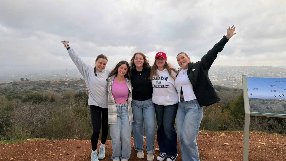Caravan students in Israel's North. Credit: Courtesy.