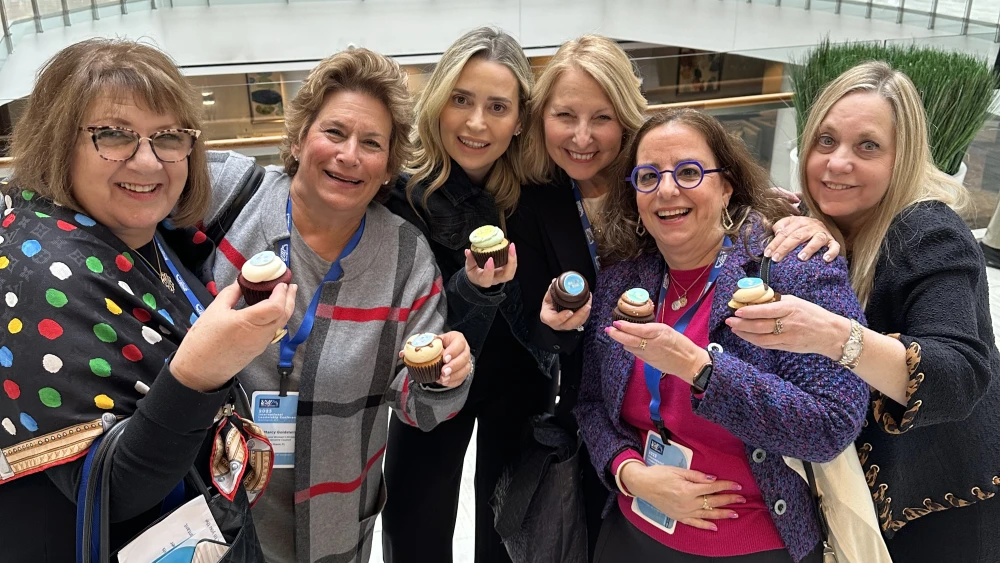 From left to right, Barbara Somogyi, Member, Israel Bonds National Women’s Division Council and National Advisory Council; Marcy Goldstein, Member, National Women’s Division Council; Tsili Naveh, insurance and finance executive; Cathy Distelburger, Chair, National Women’s Division; Lauren Kramer, Member, National Women’s Division Council; Loryn Lesser, Member, National Women’s Division Council and past National Women’s Division Chair. Credit: Courtesy of Israel Bonds.