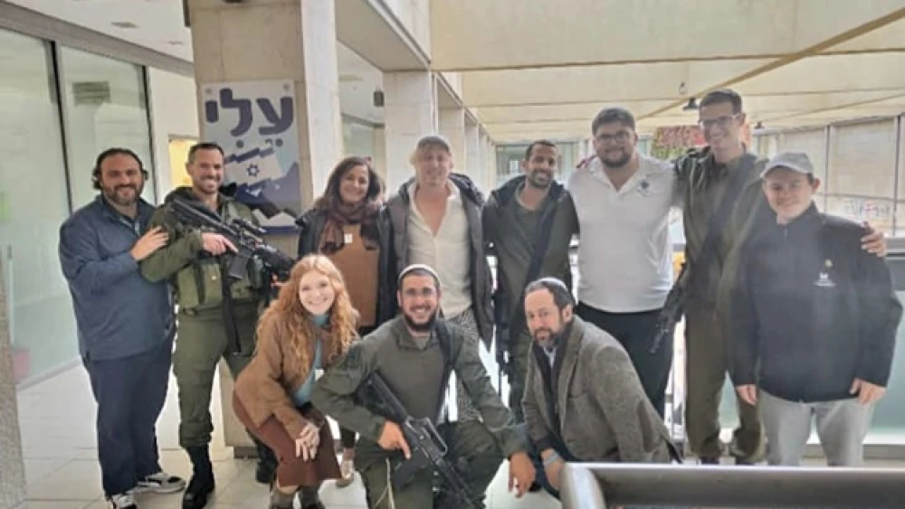 A solidarity visit to the Israeli town of Eli. Photo: Bryan Leib.