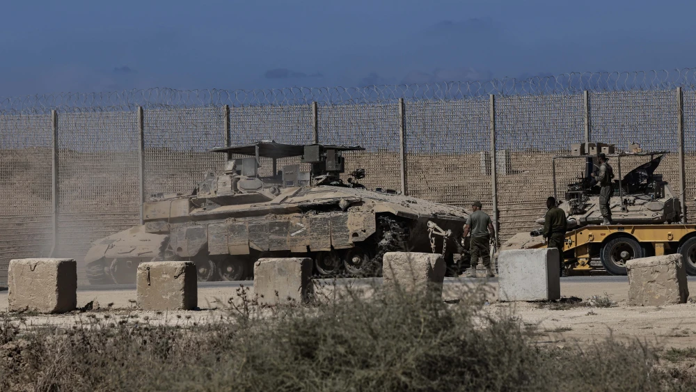 An Israeli army tank on the southern border with Gaza. Oct. 16, 2025. Photo by Tsafrir Abayov/Flash90.