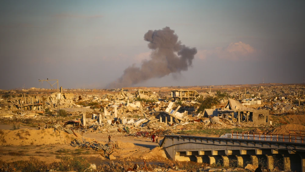 Smoke rises after an Israeli airstrike in Gaza City, Dec. 2, 2025. Photo by Ali Hassan/Flash90.