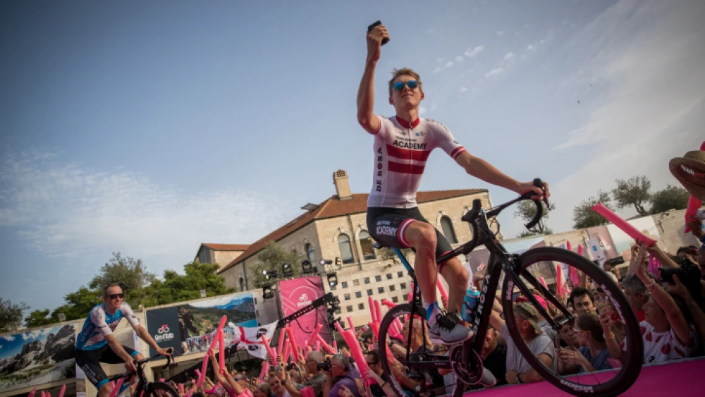 View of the Israel Cycling Academy during presentation of the competing teams in the 101st Giro d’Italia in Jerusalem on May 3, 2018, ahead of the opening of the competition on May 4. Photo by Yonatan Sindel/Flash90.
