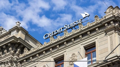 Credit Suisse en el centro financiero suizo de Zúrich, 19 de abril de 2021. Crédito: YueStock/Shutterstock.