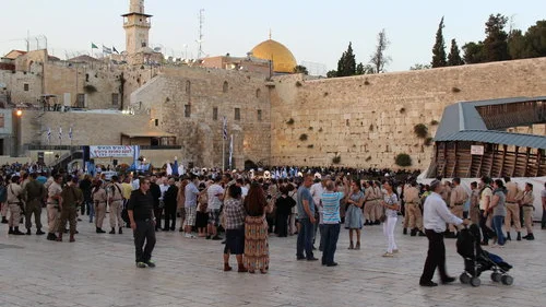 The Western Wall plaza. Credit: Larisa Sklar Giller via Wikimedia Commons.