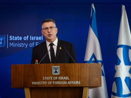 Israeli Foreign Minister Gideon Sa'ar holds a press conference at the ministry in Jerusalem, May 22, 2025. Photo by Yonatan Sindel/Flash90.